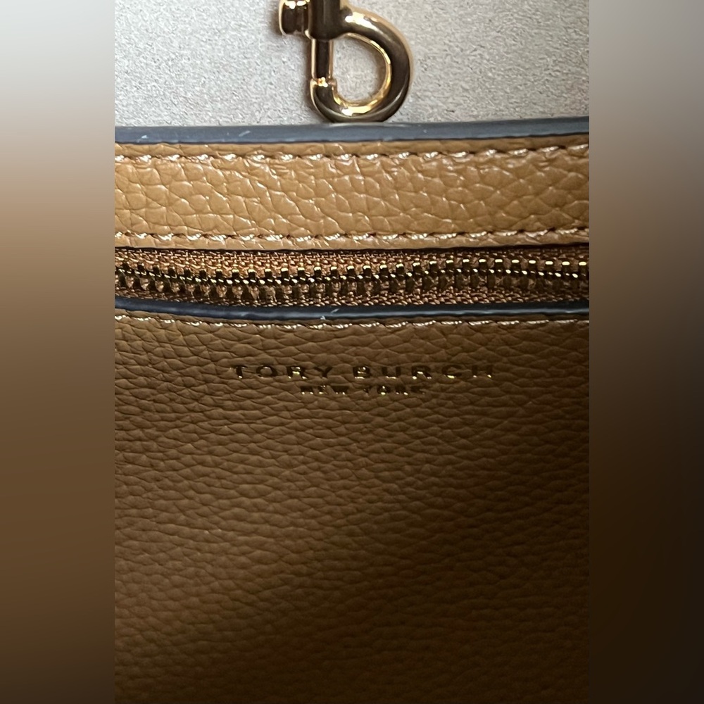 170964 - Tory Burch Romy Hobo Bag - Picture 10 of 13